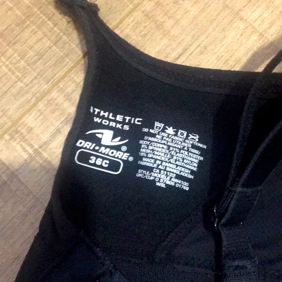 2 Athletic works bras 36C - Picture 5 of 7